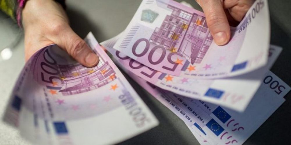 Rriten me 58 mld leke kerkesat per kredi ne 2021